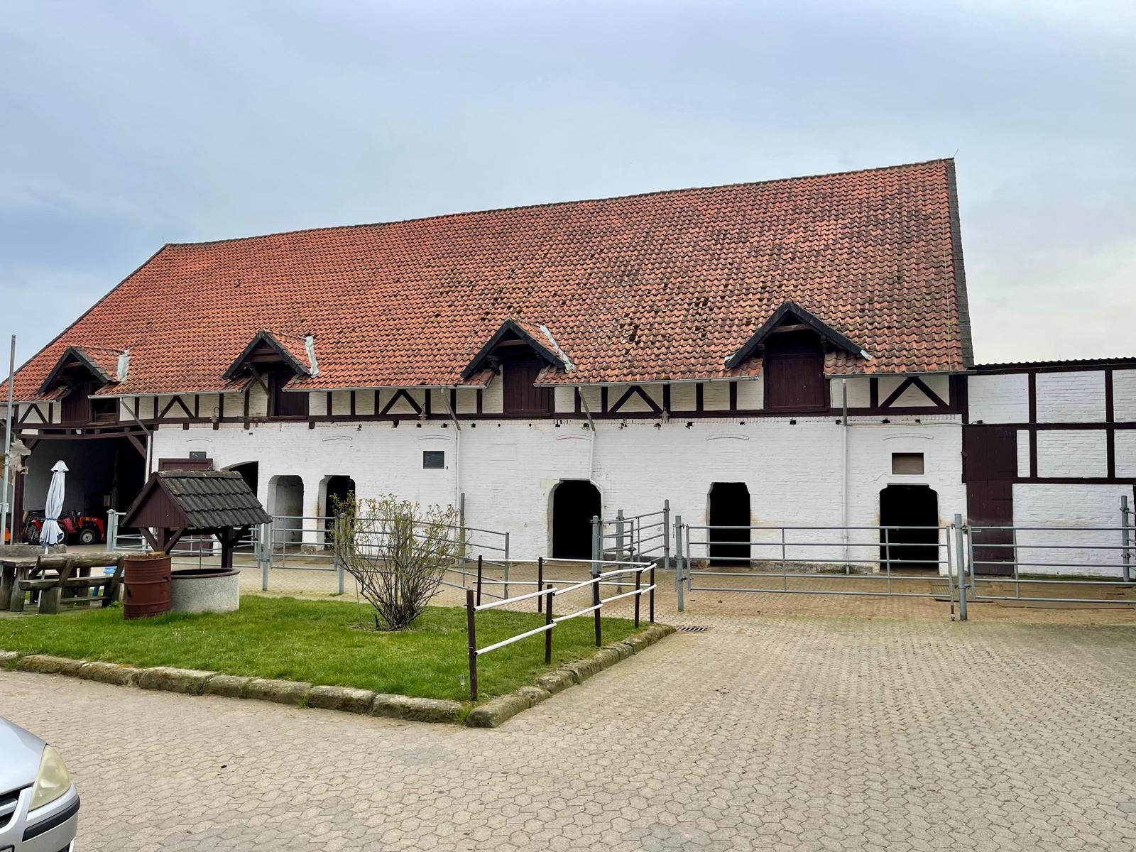 Hauptgebäude des Therapiehofs - Traditionelles Fachwerk
